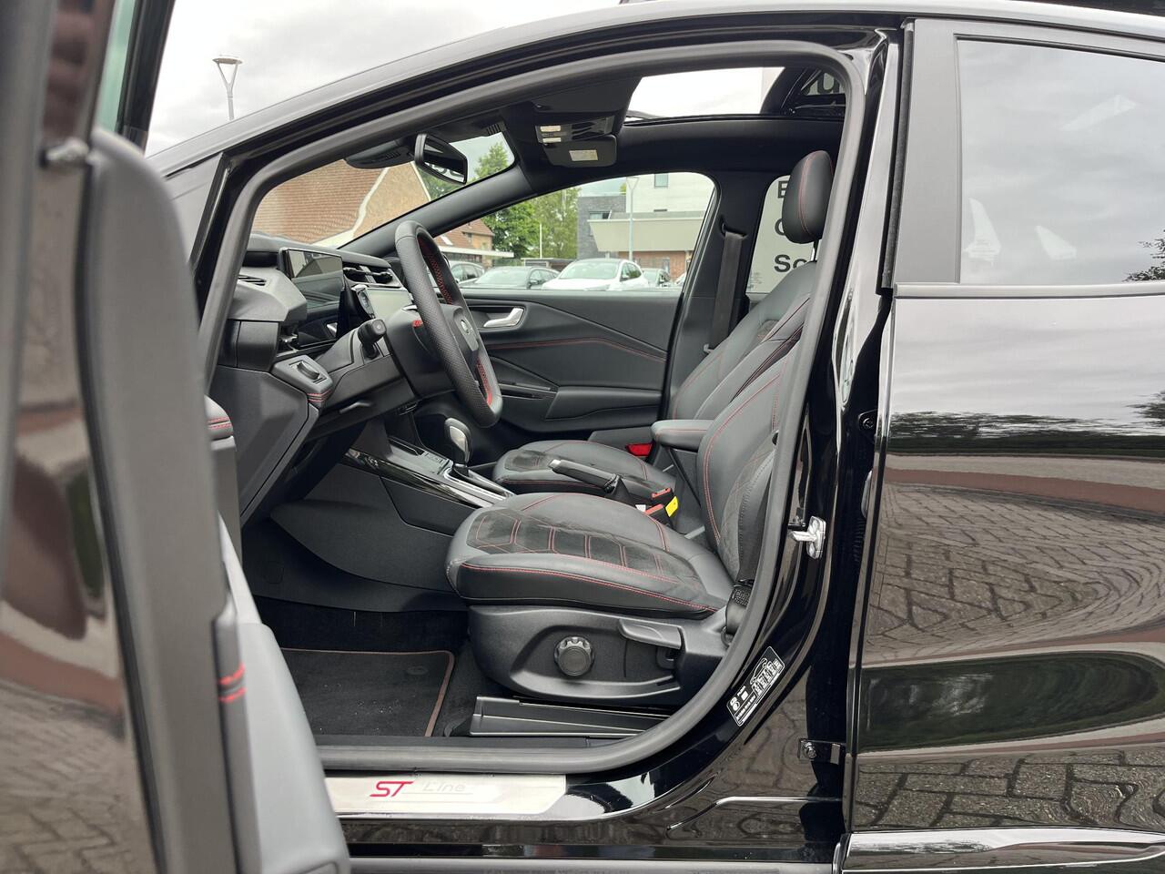 Ford PUMA 1.0 EcoBoost Hybrid ST-Line X 155pk Automaat | Panoramadak | Afneembare trekhaak | Winter Pack | Adaptive cruise control | 360 graden camera | Bang&Olufsen | Elektrsiche achterklep | Matrix LED