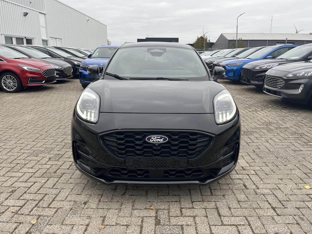 Ford PUMA 1.0 EcoBoost Hybrid ST-Line X 125pk | Driver Assistance Pack | Matrix Led Koplampen | Winterpack | All Weather banden | Panorama dak