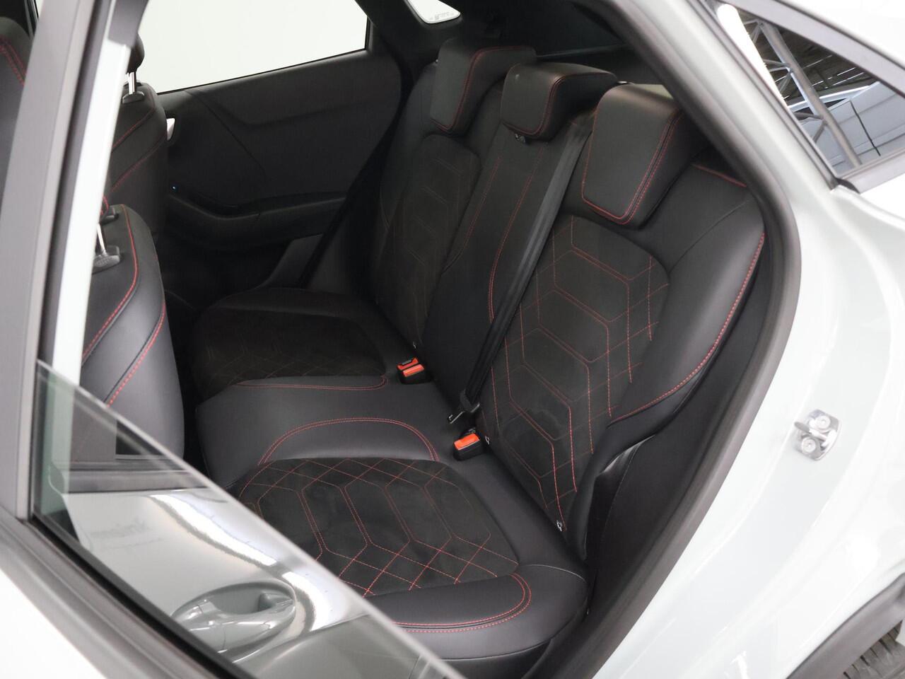 Ford PUMA 1.0 EcoBoost Hybrid ST-Line X | Trekhaak | Facelift | Panoramadak | Winterpack | Cruise Control Adaptief | Matrix LED |