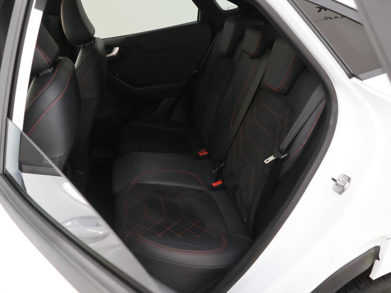 Ford PUMA 1.0 EcoBoost Hybrid | Facelift | Trekhaak | Panoramadak | Winterpakket | Cruise Control Adaptief | B&O | Matrix Led |