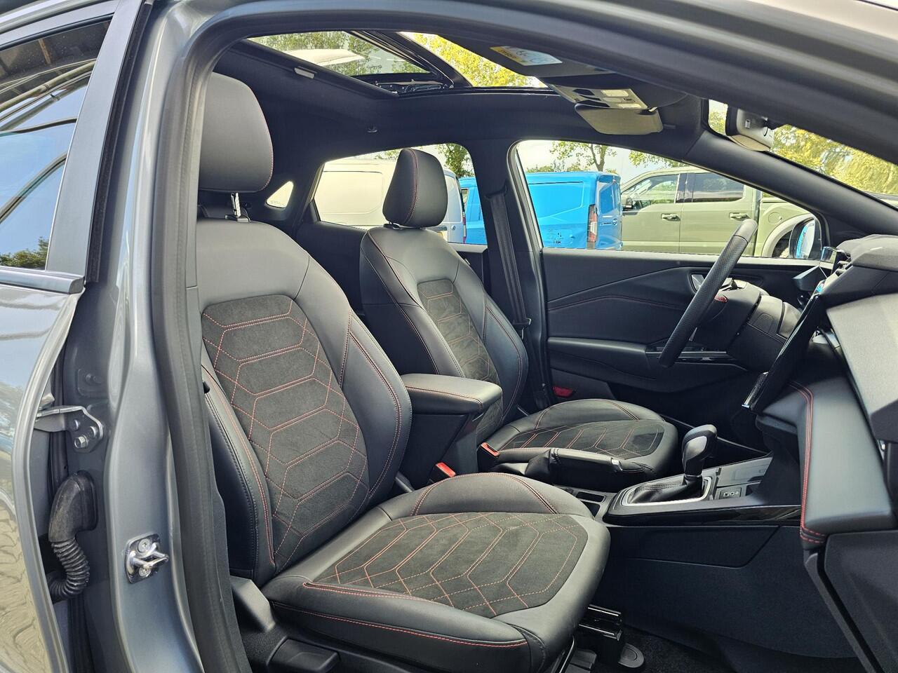 Ford PUMA 1.0 EcoBoost Hybrid ST-Line X 155pk Automaat | Panoramadak | Afneembare trekhaak | Winter Pack | Adaptive cruise control | 360 graden camera | Bang&Olufsen | Elektrsiche achterklep | Matrix LED