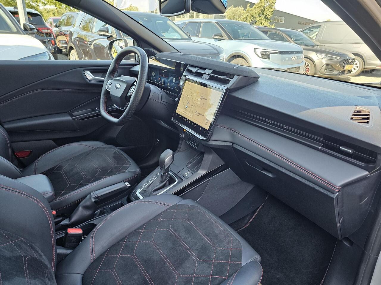 Ford PUMA 1.0 EcoBoost Hybrid ST-Line X 155pk Automaat | Panoramadak | Afneembare trekhaak | Winter Pack | Adaptive cruise control | 360 graden camera | Bang&Olufsen | Elektrsiche achterklep | Matrix LED