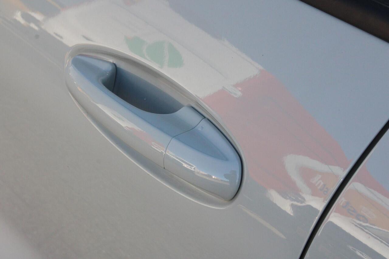 Ford PUMA 1.0 EcoBoost Hybrid ST-Line 125pk | NIEUW MODEL! | SYNC 4 Navigatie | Digitale Cockpit | Zwarte hemel | 17 inch Licht metalen