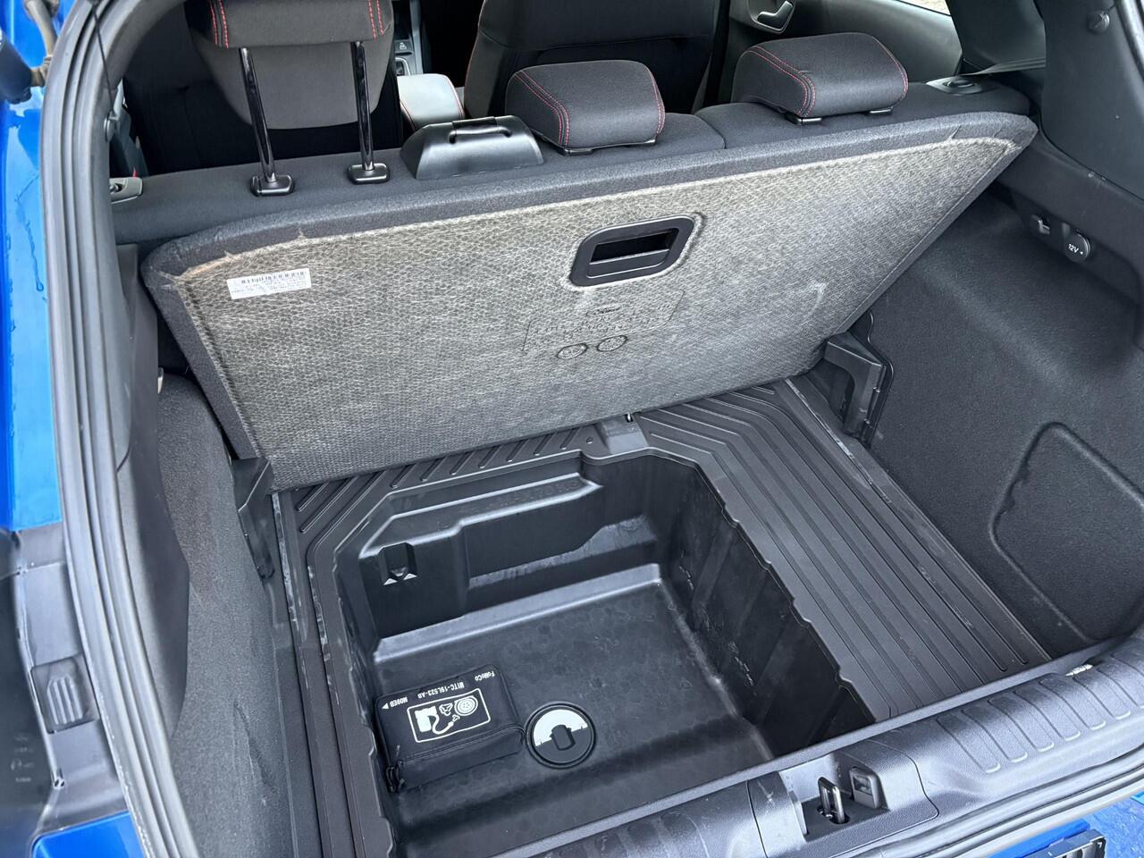 Ford PUMA 1.0 EcoBoost Hybrid ST-Line 125pk | Driver Assistance Pack | Winterpack | Panorama Dak | Matrix LED | Comfort Pack