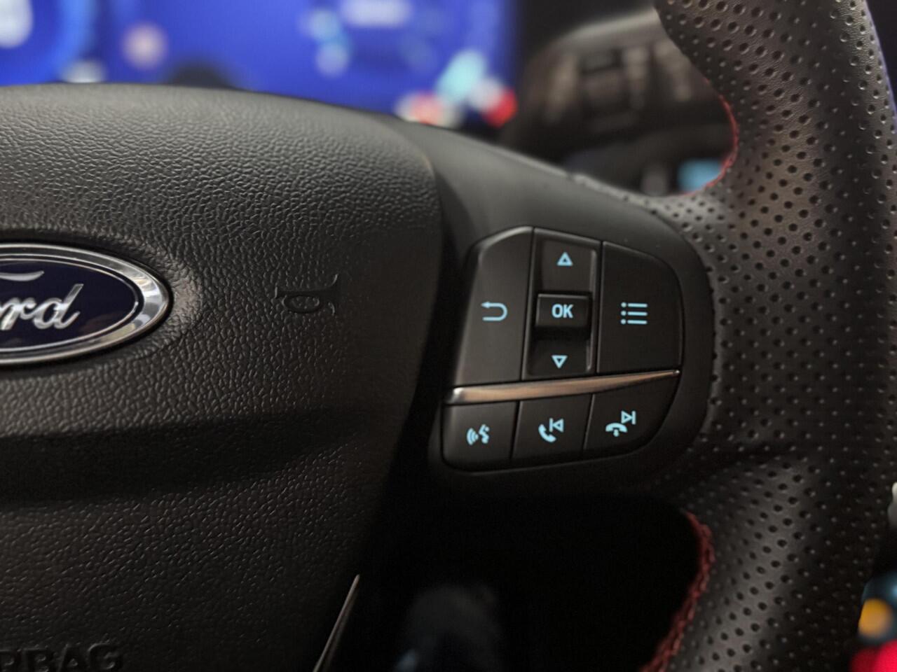 Ford PUMA 1.0 Eco Hybrid ST-Line Navigatie Camera Winter Parking pack Privacy glas Dealeronderhouden NL-Auto