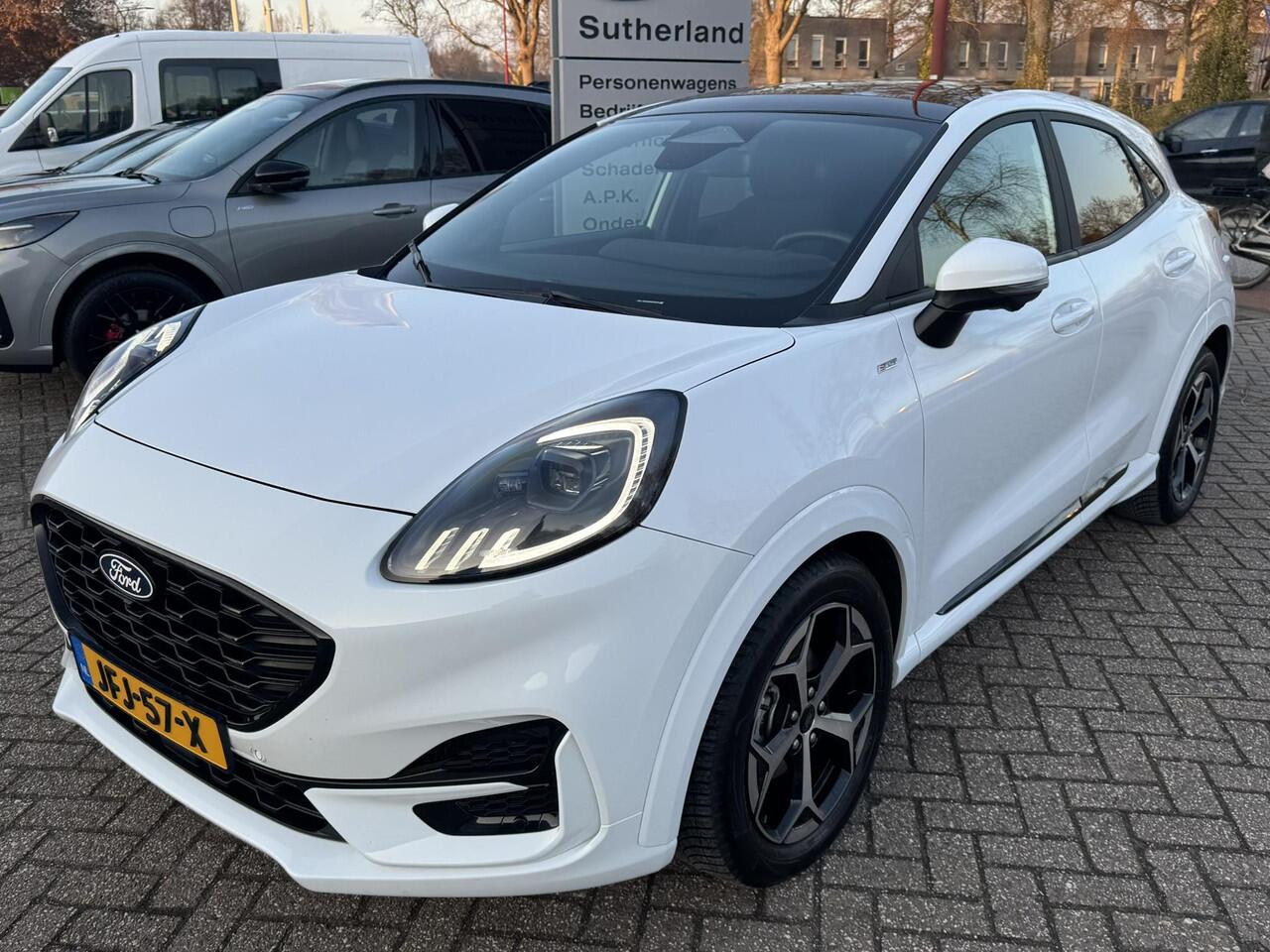 Ford PUMA 1.0 EcoBoost Hybrid ST-Line X 125pk Automaat | Adaptieve Cruise | | Panorama dak | 360 graden Camera's | Winterpack | Full LED