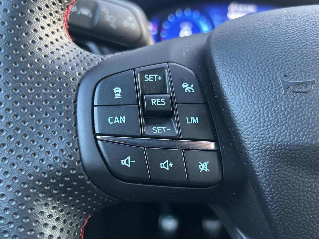 Ford PUMA 1.0 EcoBoost Hybrid ST-Line X | WinterPack | Camera | Navi |