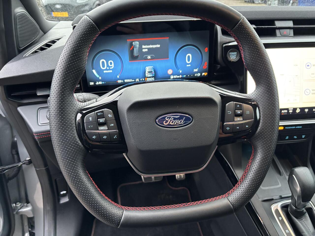 Ford PUMA 1.0 EcoBoost Hybrid ST-Line X 155pk Automaat | Panoramadak | Afneembare trekhaak | Winter Pack | Adaptive cruise control | 360 graden camera | Bang&Olufsen | Elektrische achterklep | Matrix LED