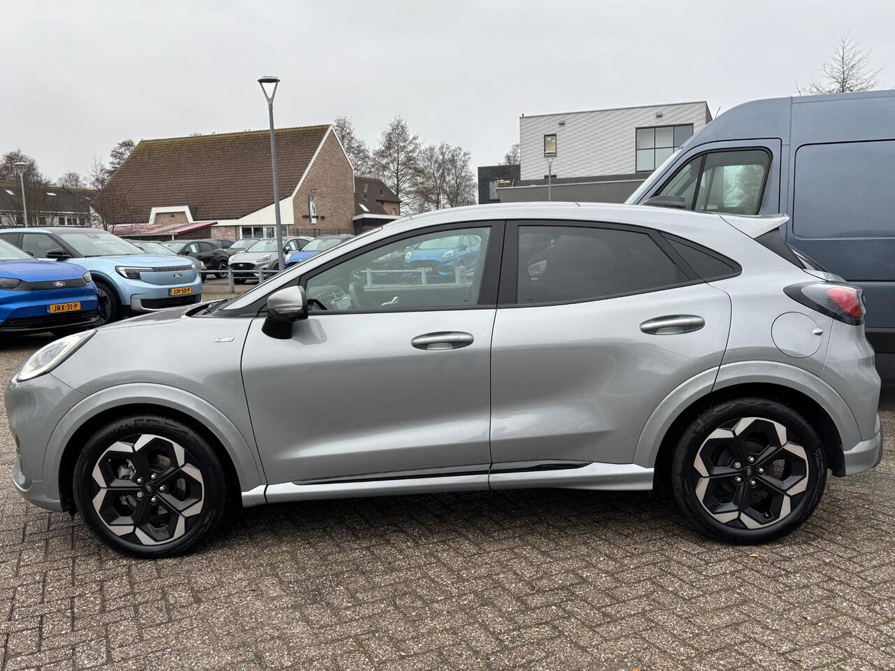 Ford PUMA 1.0 EcoBoost Hybrid ST-Line X 155pk Automaat | Panoramadak | Afneembare trekhaak | Winter Pack | Adaptive cruise control | 360 graden camera | Bang&Olufsen | Elektrische achterklep | Matrix LED