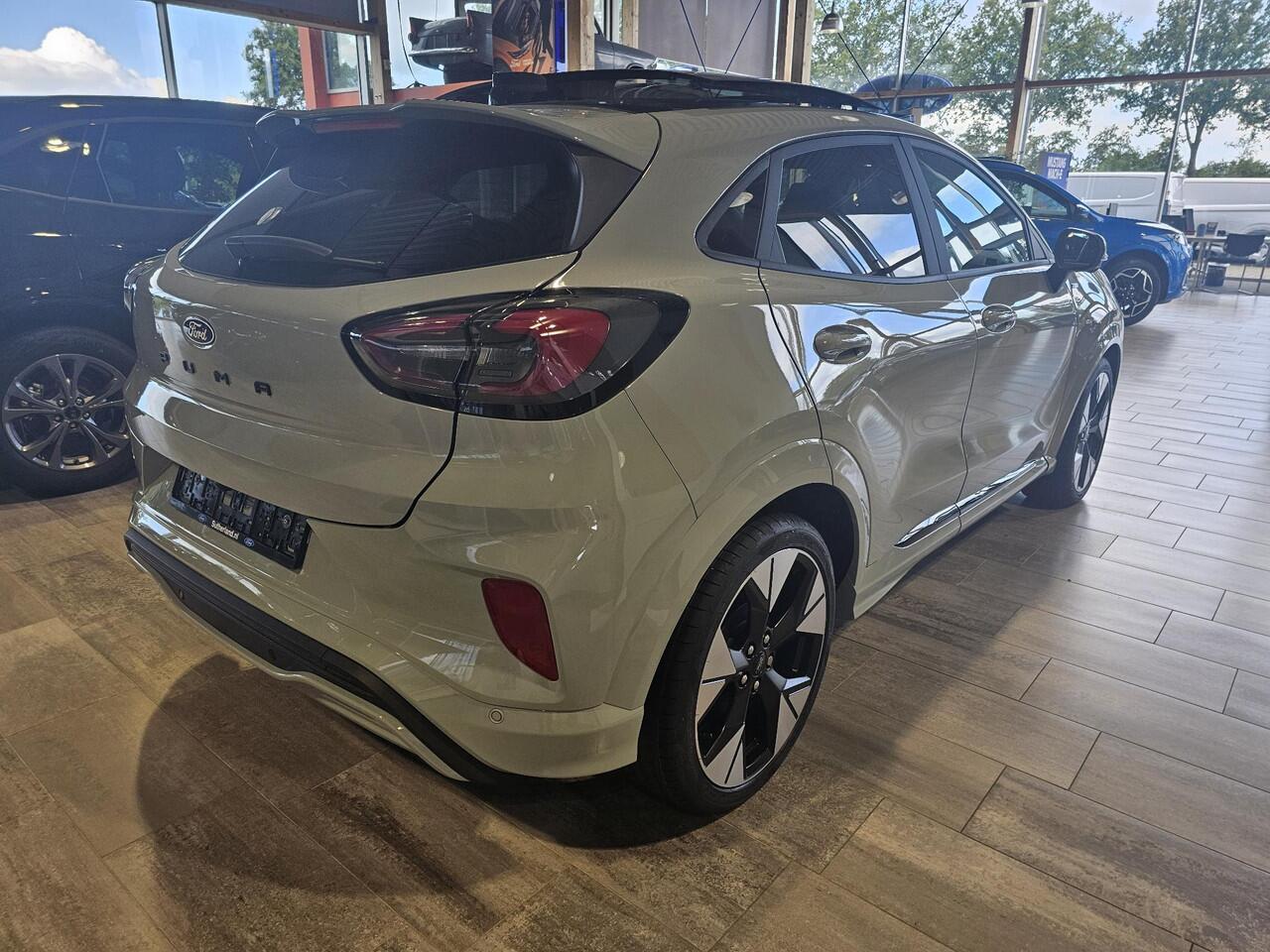 Ford PUMA 1.0 EcoBoost Hybrid ST-Line X 125pk | Ford Voorraad | Full options | Schuif-kanteldak | B&O geluid | Full led | Adaptive cruise control | Digitaal dashboard | Half leder etc.