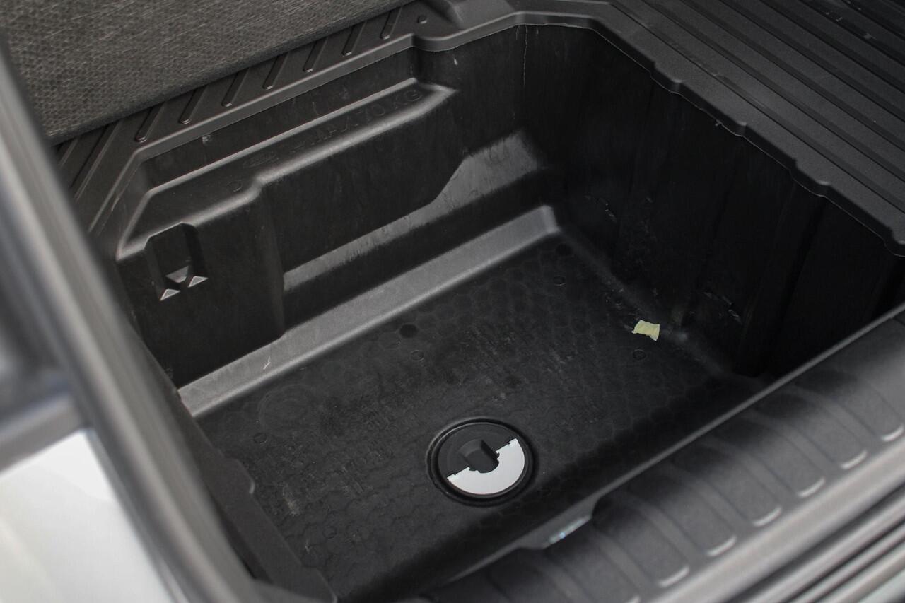 Ford PUMA 1.0 EcoBoost Hybrid ST-Line 125pk | Ford Voorraad Comfort Pack | Winter Pack | Driver Assistance Pack | Solar Silver