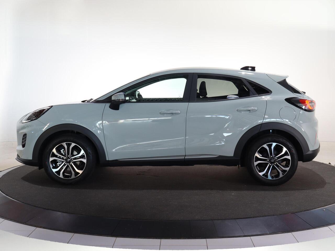 Ford PUMA 1.0 EcoBoost Hybrid Titanium | Facelift | Winterpakket | Adaptive Cruise Control | Parkeerscamera 360° | 17 inch LM velgen |