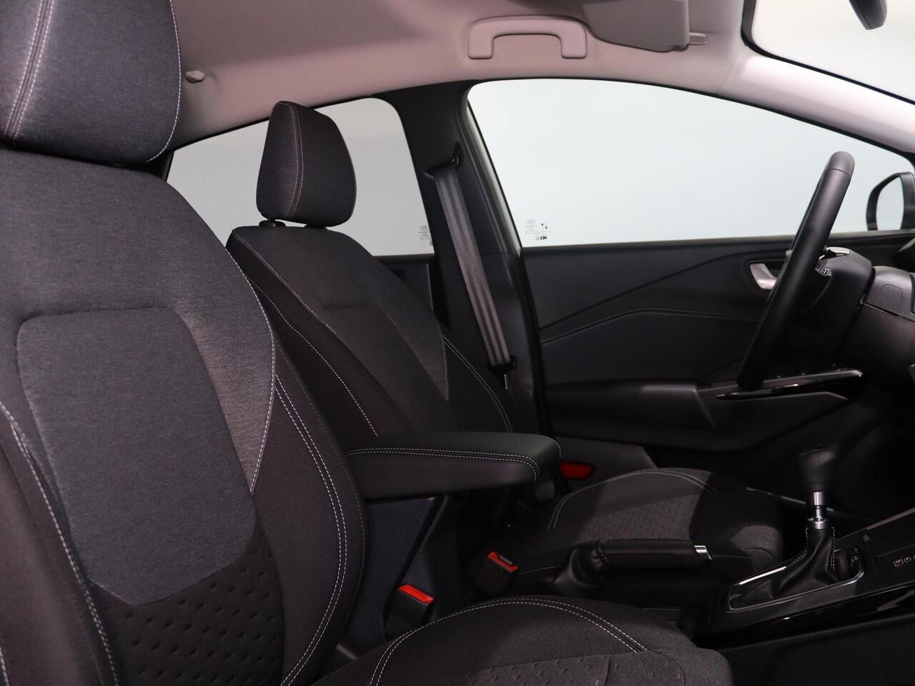 Ford PUMA 1.0 EcoBoost Hybrid Titanium | Facelift | Winterpakket | Adaptive Cruise Control | Parkeerscamera 360° | 17 inch LM velgen |