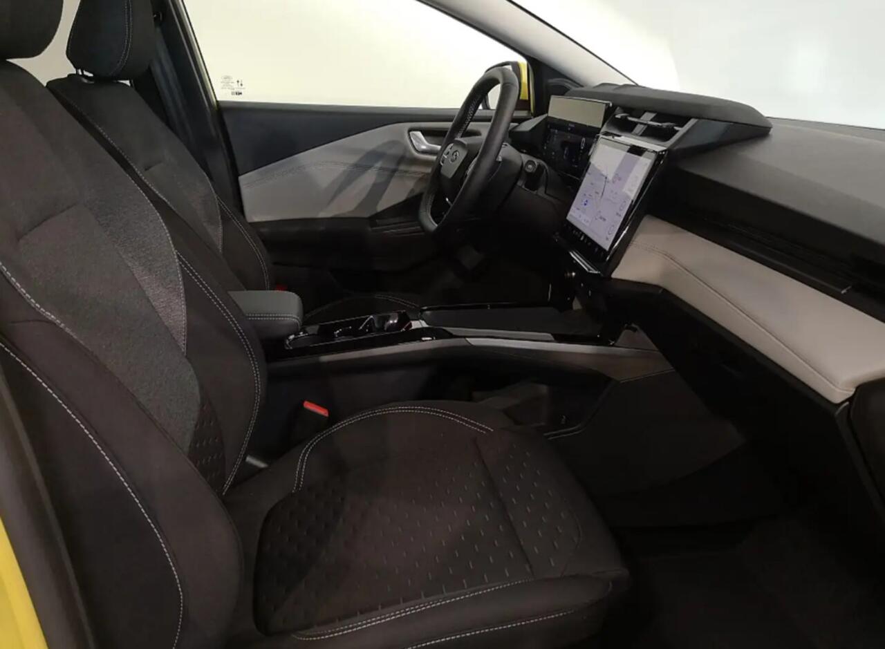 Ford PUMA Gen-E 44 kWh 168pk Electric Yellow | 367km Bereik (WLTP) | Achteruitrijcamera | Navigatie | Full LED | Nieuw te Bestellen incl 3.000 Ford voordeel