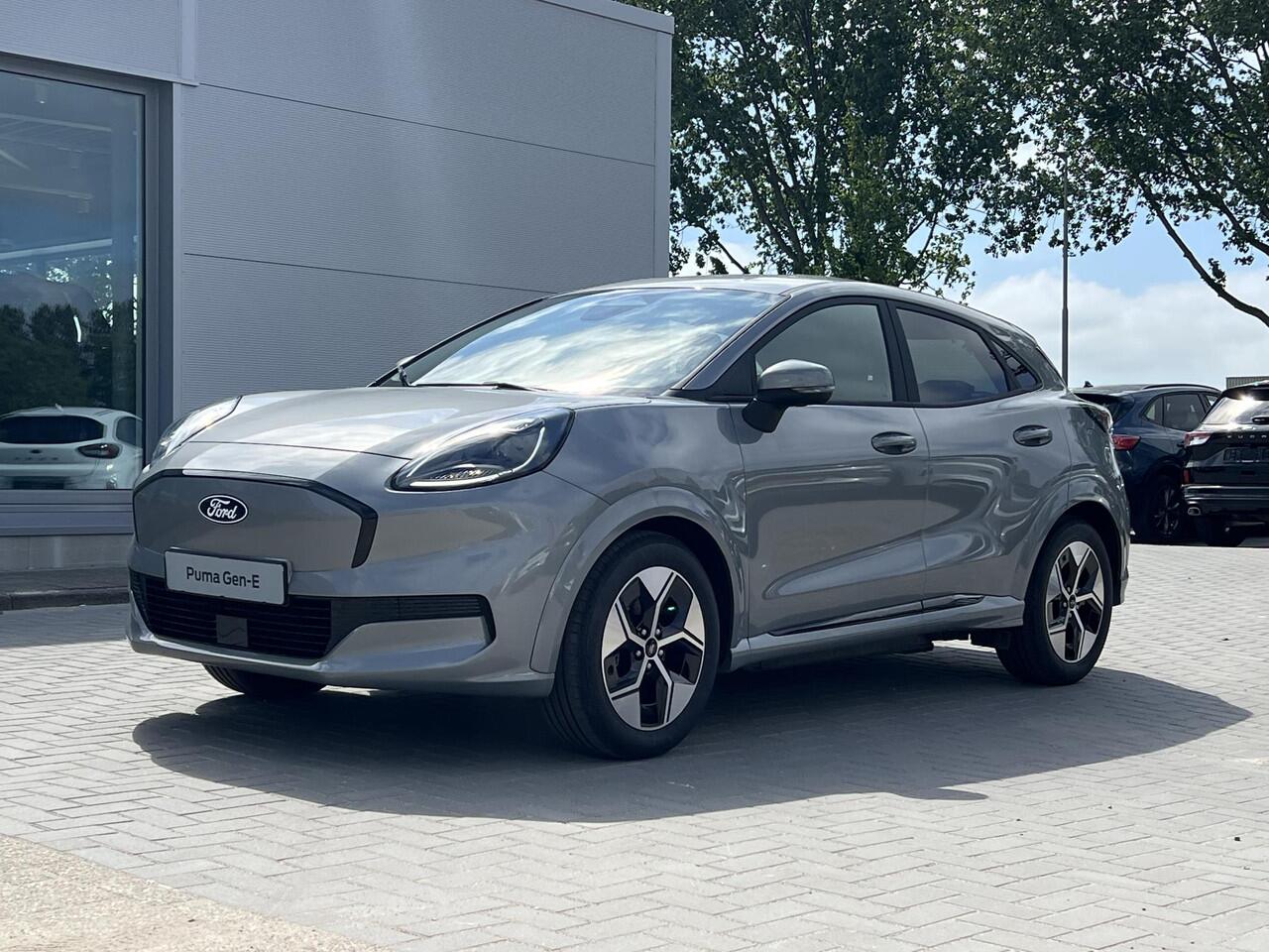 Ford PUMA Gen-E SUV Gen-E FWD (43,6 kWh) Solar Silver | Comfort Pack | Winter Pack |