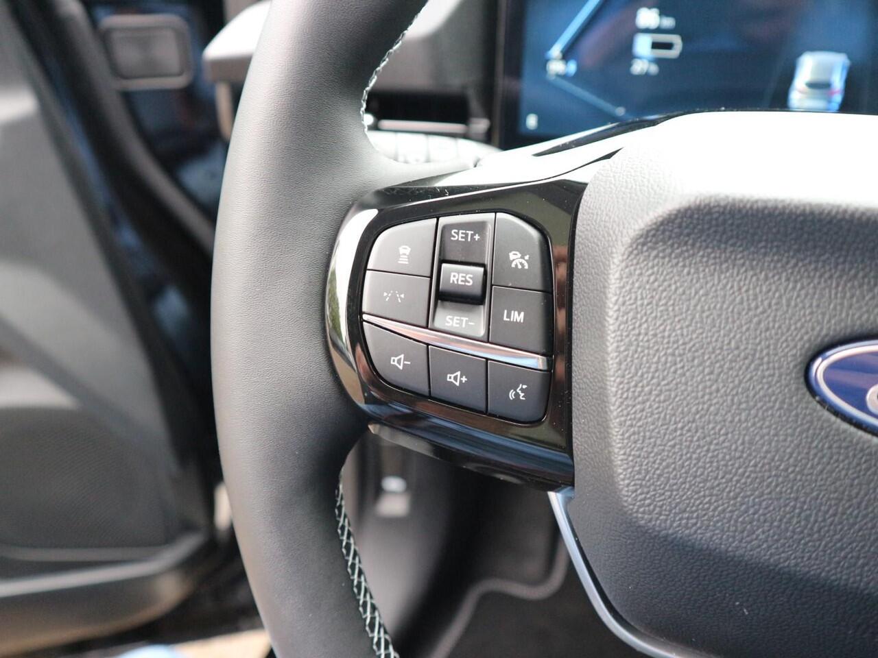 Ford PUMA Gen-E Premium 44 kWh * PANO * ADAP CRUISE * WINTER PAKKET *