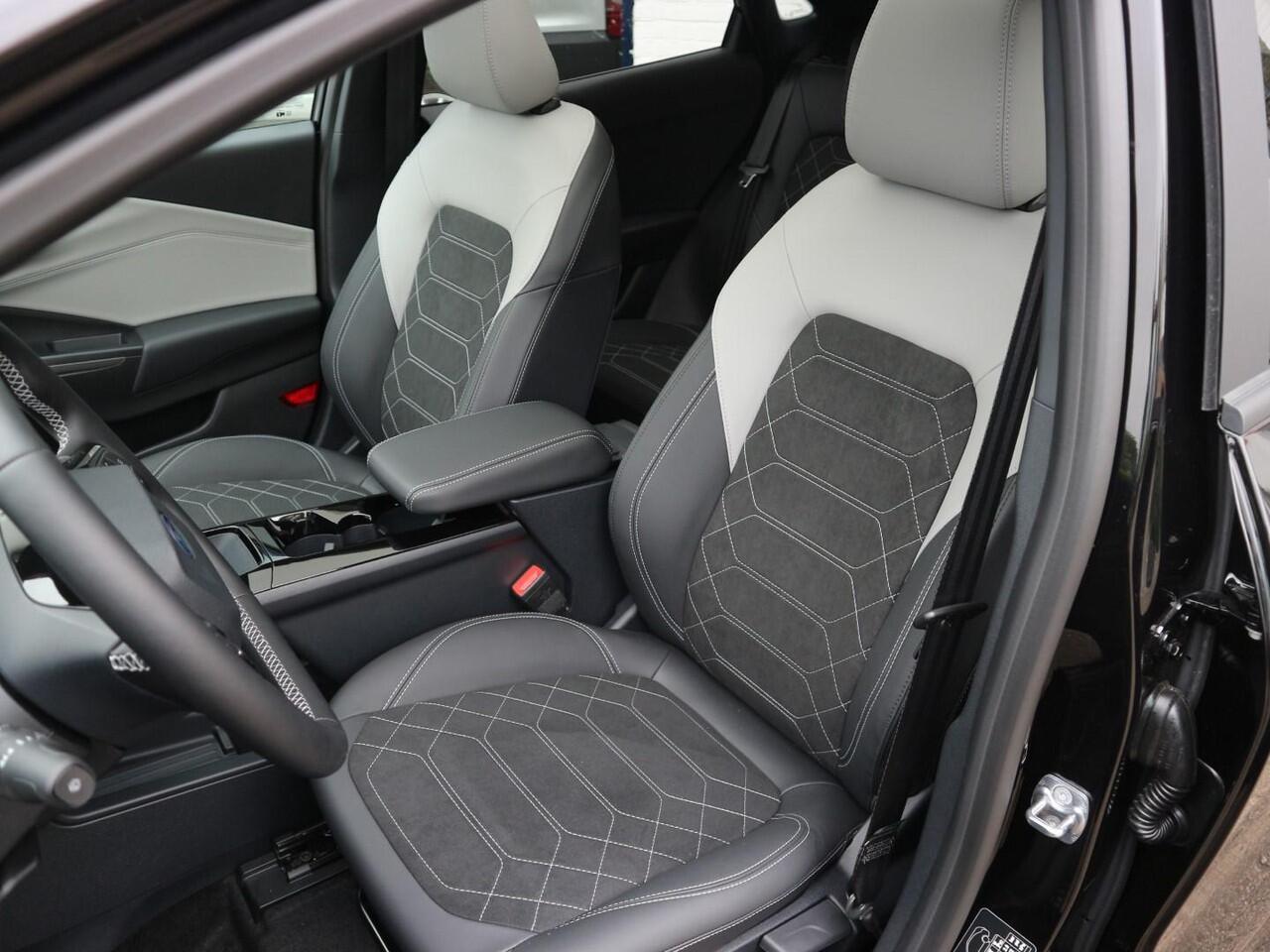 Ford PUMA Gen-E Premium 44 kWh * PANO * ADAP CRUISE * WINTER PAKKET *