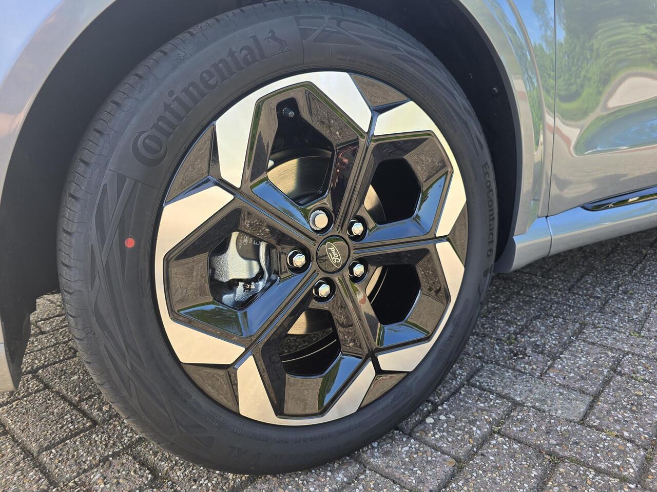 Ford PUMA 1.0 EcoBoost Hybrid ST-Line X 125pk | NIEUW | Uit Voorraad leverbaar | Winter Pack | Driver Assistance Pack | Panoramadak