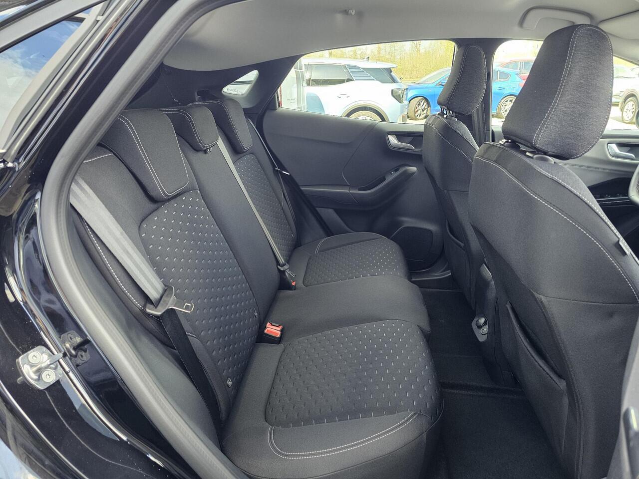 Ford PUMA Gen-E 44 kWh 169pk | SCI | Winterpack | Comfortpack | Rijklaar |