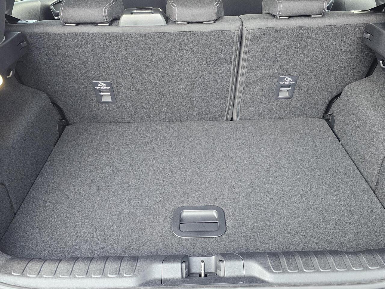 Ford PUMA Gen-E 44 kWh 169pk | SCI | Winterpack | Comfortpack | Rijklaar |