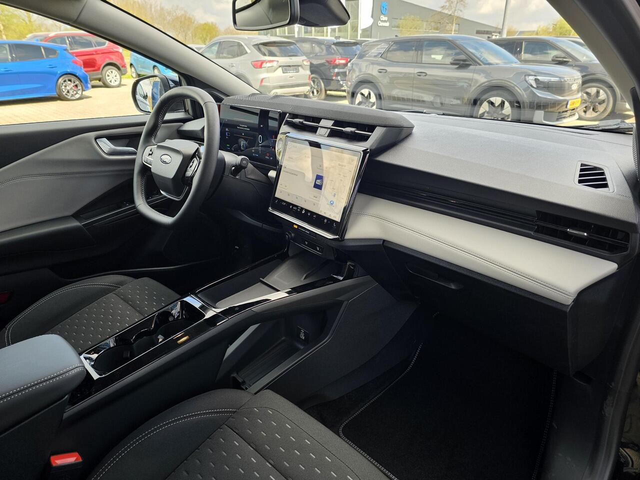 Ford PUMA Gen-E 44 kWh 169pk | SCI | Winterpack | Comfortpack | Rijklaar |