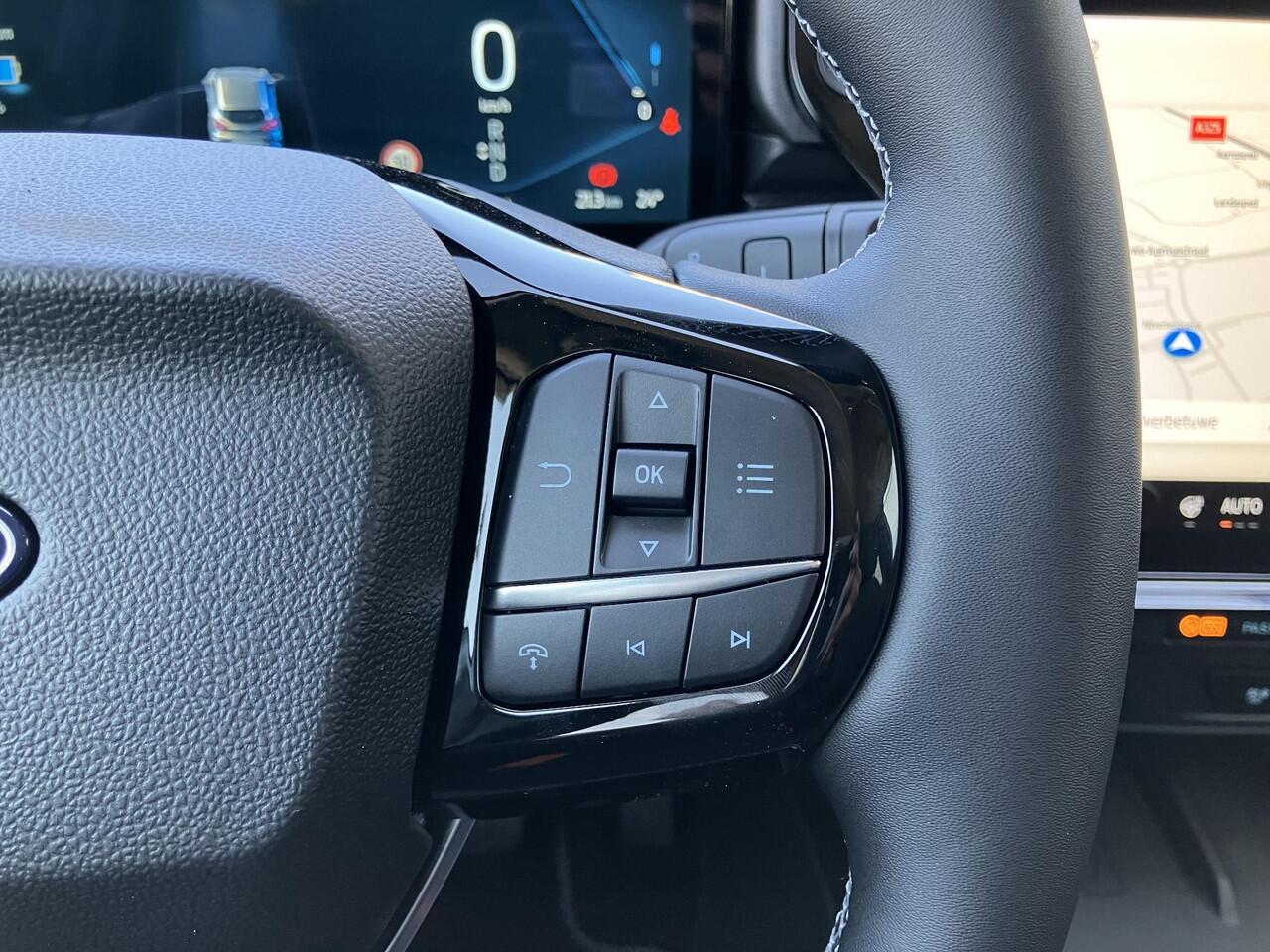 Ford PUMA Gen-E 44 kWh Navigatie | Winter Pack | Achteruitrijcamera | Adaptive Cruise Control | Climate Control