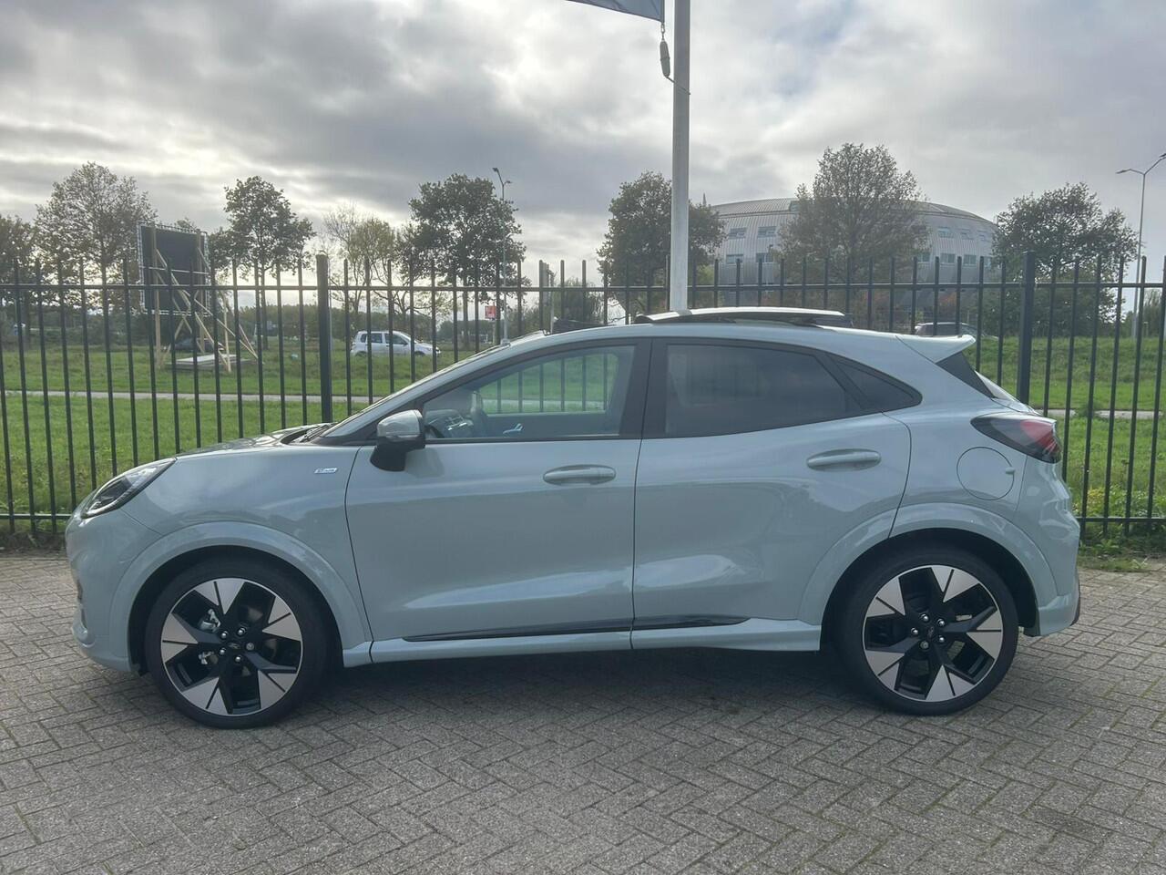 Ford PUMA 1.0 EcoB. Hybrid ST-Line X AUT. ¤5.000 voordeel! | Panoramadak | LED Matrix | 19" velgen | Driver Ass. Pack | VOORRAAD