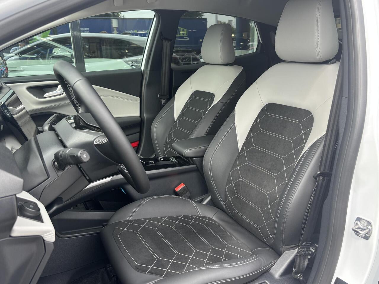 Ford PUMA Gen-E Premium 44 kWh ¤ 3000 Ford Voordeel! | Driver Assistance Pack | 360° Camera | Matrix Led Koplampen |