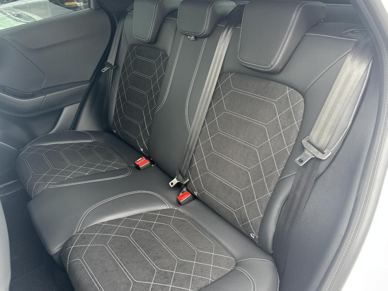 Ford PUMA Gen-E Premium 44 kWh ¤ 3000 Ford Voordeel! | Driver Assistance Pack | 360° Camera | Matrix Led Koplampen |