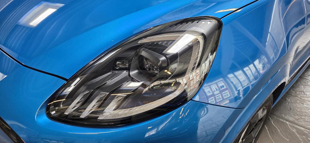 Ford PUMA Gen-E Premium 44 kWh Driver Assistance en Winterpack.