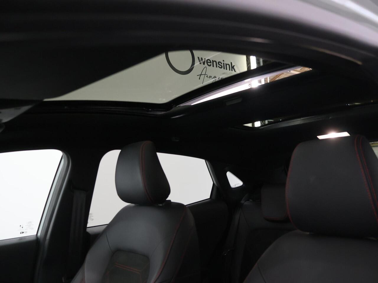 Ford PUMA 1.0 EcoBoost Hybrid ST-Line X | Trekhaak | Facelift | Panoramadak | Winterpack | Cruise Control Adaptief | Matrix LED |