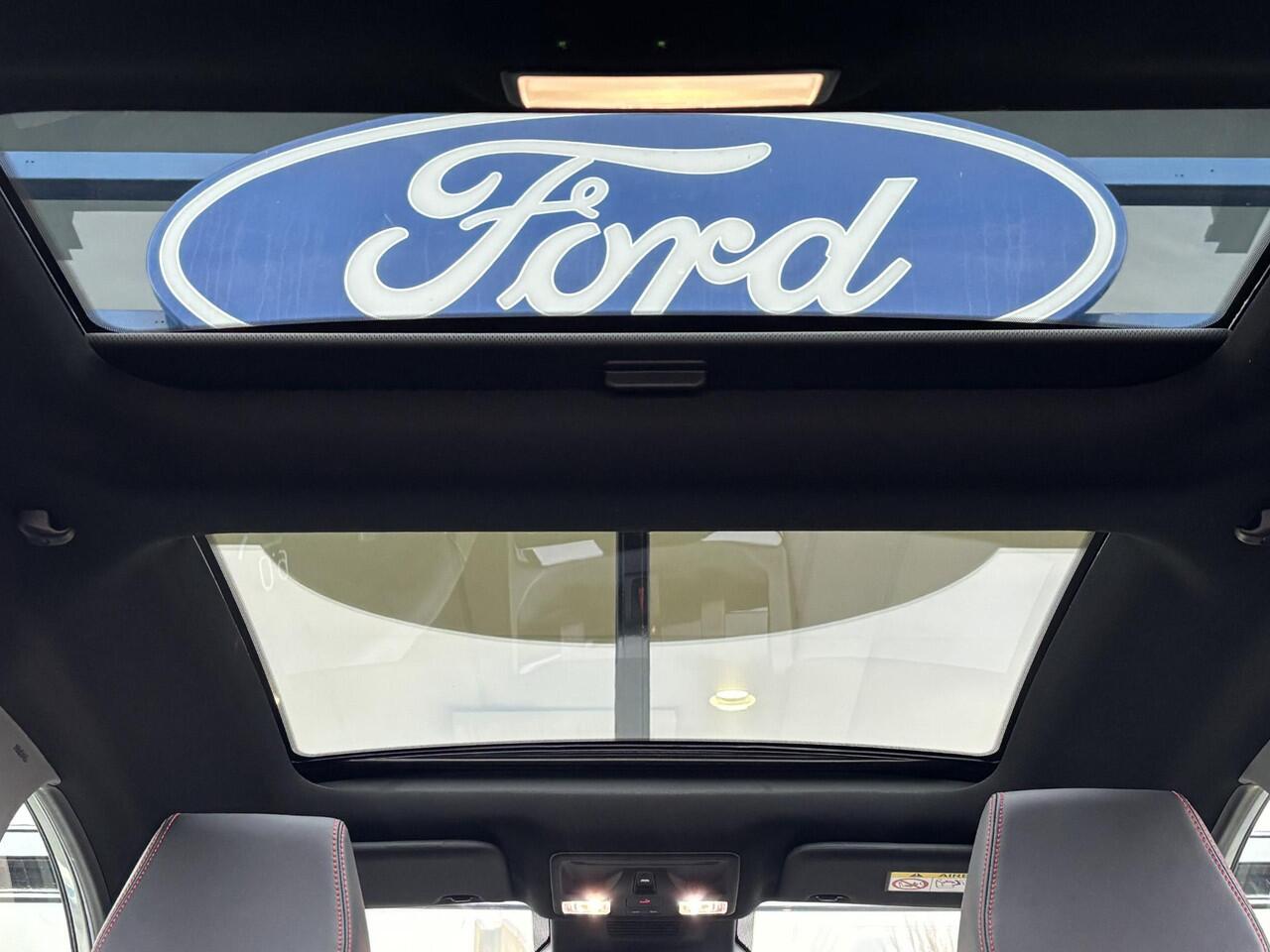 Ford PUMA 1.0 EcoBoost Hybrid ST-Line X ¤6.500 voordeel! | Panoramadak | 19" velgen | Driver Ass. Pack | Winterpack |