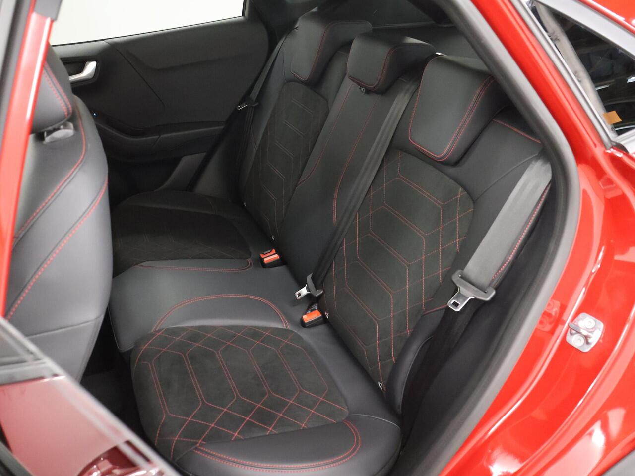 Ford PUMA 1.0 EcoBoost Hybrid ST-Line X | Trekhaak | Facelift | Panoramadak | Winterpack | Cruise Control Adaptief | Matrix LED |