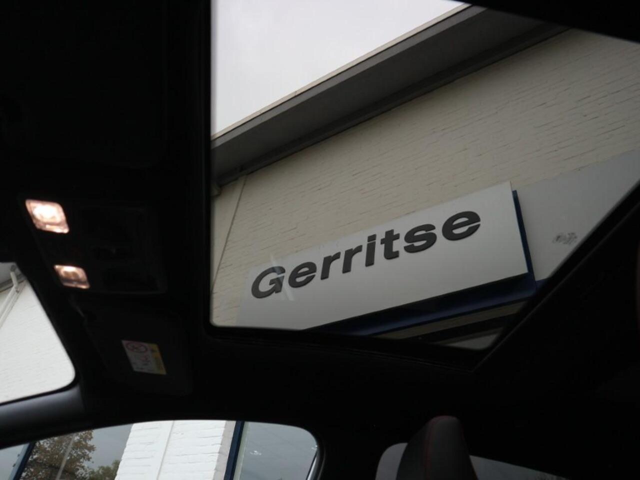 Ford PUMA 1.0 EcoBoost Hybrid ST-Line X 155pk Automaat met panodak, trekhaak, Driver Assitance Pack, Full LED en 19 inch LMV