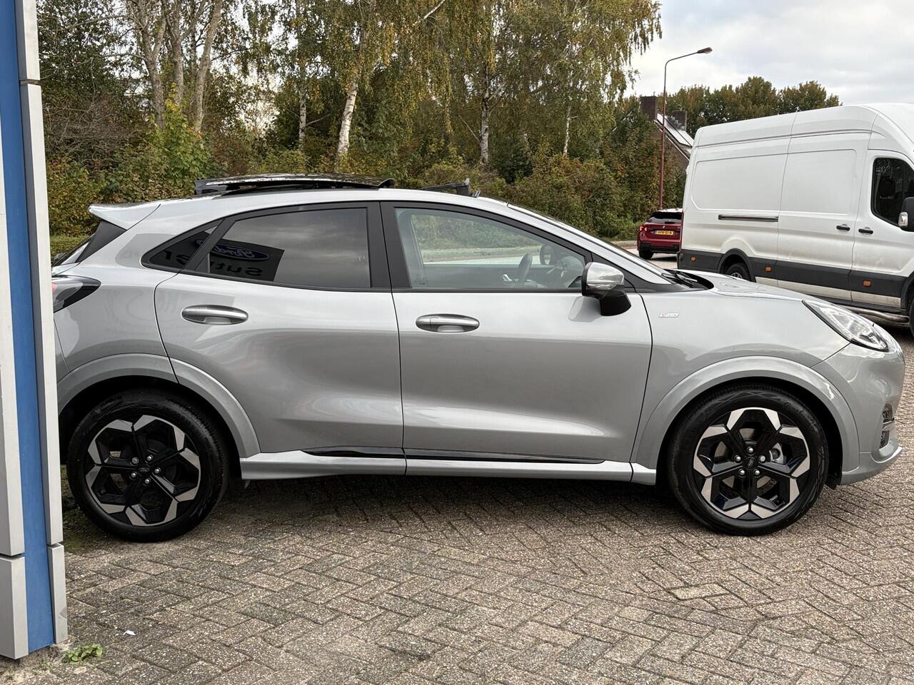 Ford PUMA 1.0 EcoBoost Hybrid ST-Line X 155pk Automaat | Panoramadak | Afneembare trekhaak | Winter Pack | Adaptive cruise control | 360 graden camera | Bang&Olufsen | Elektrsiche achterklep | Matrix LED