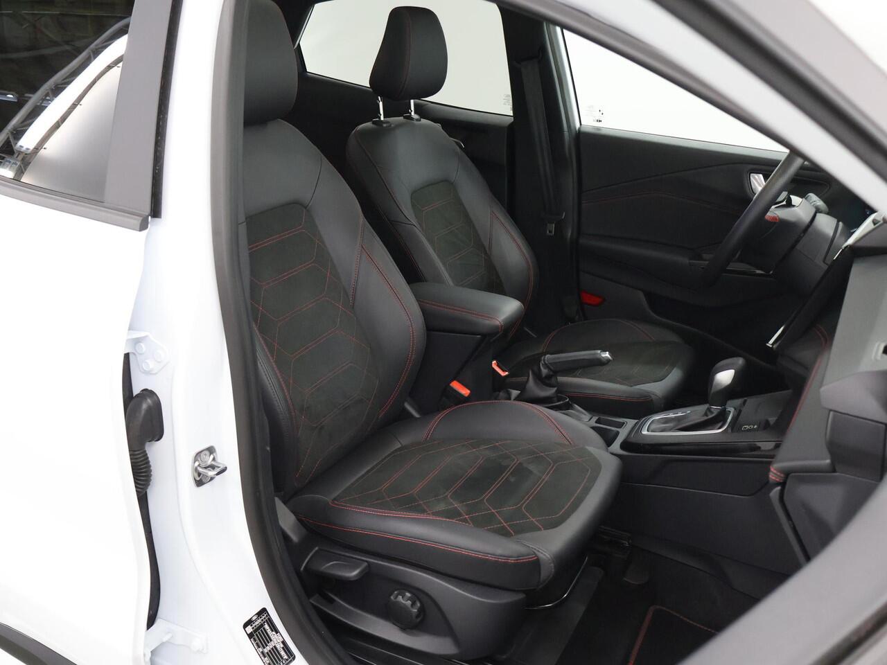 Ford PUMA 1.0 EcoBoost Hybrid ST-Line X | Trekhaak | Panoramadak | Winterpakket | Cruise Control Adaptief | Matrix LED | Apple Carplay/Android Auto |