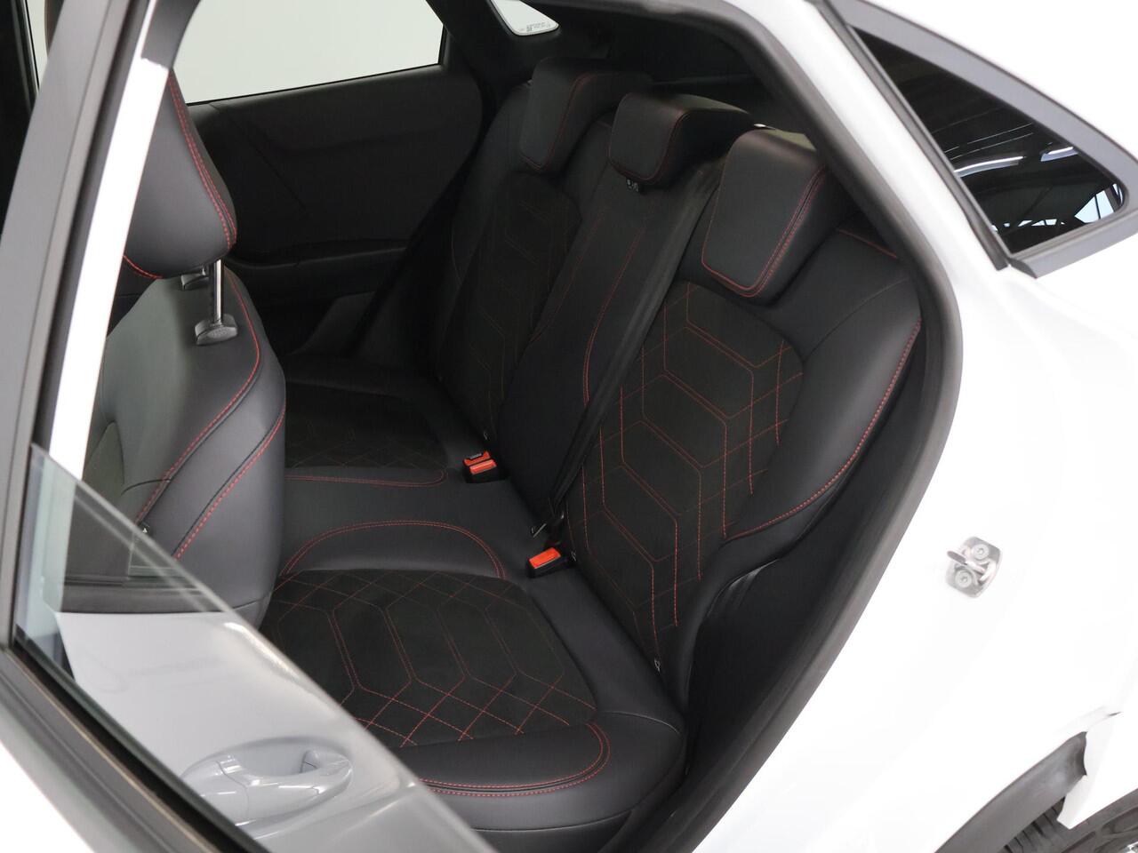 Ford PUMA 1.0 EcoBoost Hybrid ST-Line X | Trekhaak | Panoramadak | Winterpakket | Cruise Control Adaptief | Matrix LED | Apple Carplay/Android Auto |