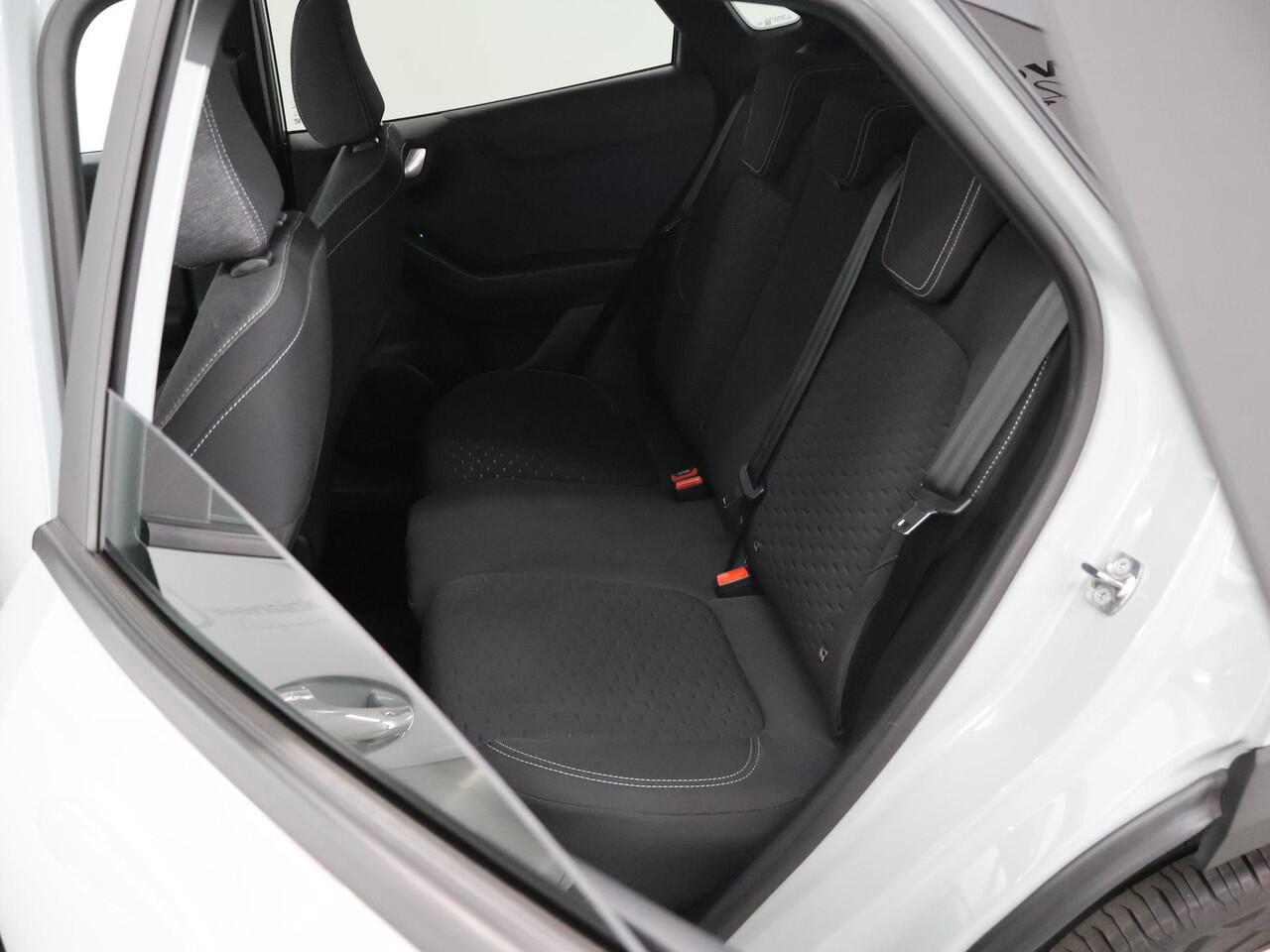 Ford PUMA 1.0 EcoBoost Hybrid Titanium | Winterpakket | Navigatie | Parkeercamera | Climate Control |Cruise Control |