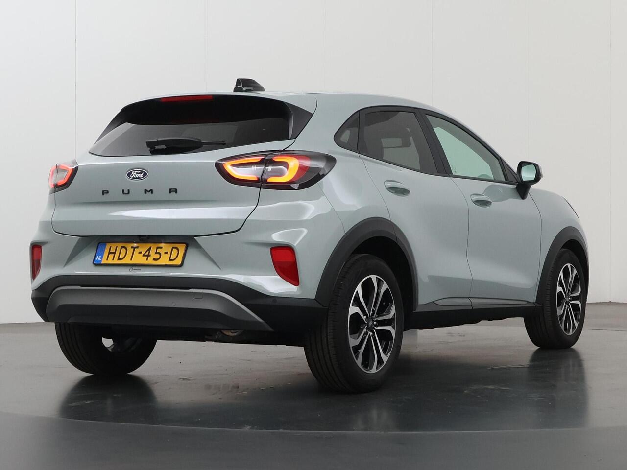 Ford PUMA 1.0 EcoBoost Hybrid Titanium | Winterpakket | Navigatie | Parkeercamera | Climate Control |Cruise Control |