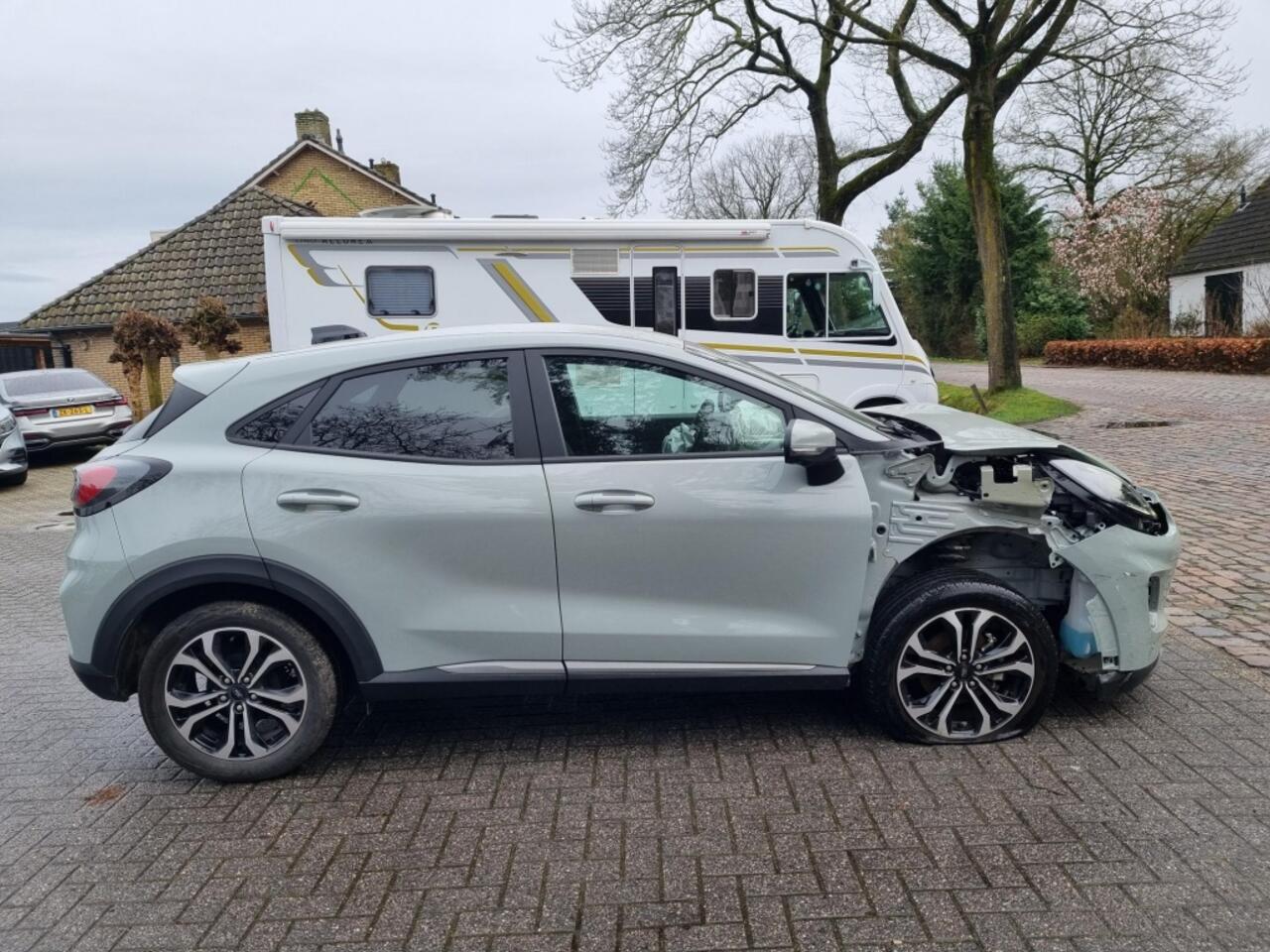 Ford PUMA 1.0 EB Hyb. Titanium