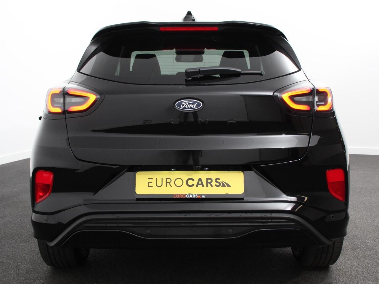 Ford PUMA 1.0 EcoBoost Hybrid ST-Line X Climate control | Navigatie | Parkeersensoren | Camera | Adaptieve cruise control | LED | Panoramadak | Digitail cockpit | Apple Carplay/ Android Auto