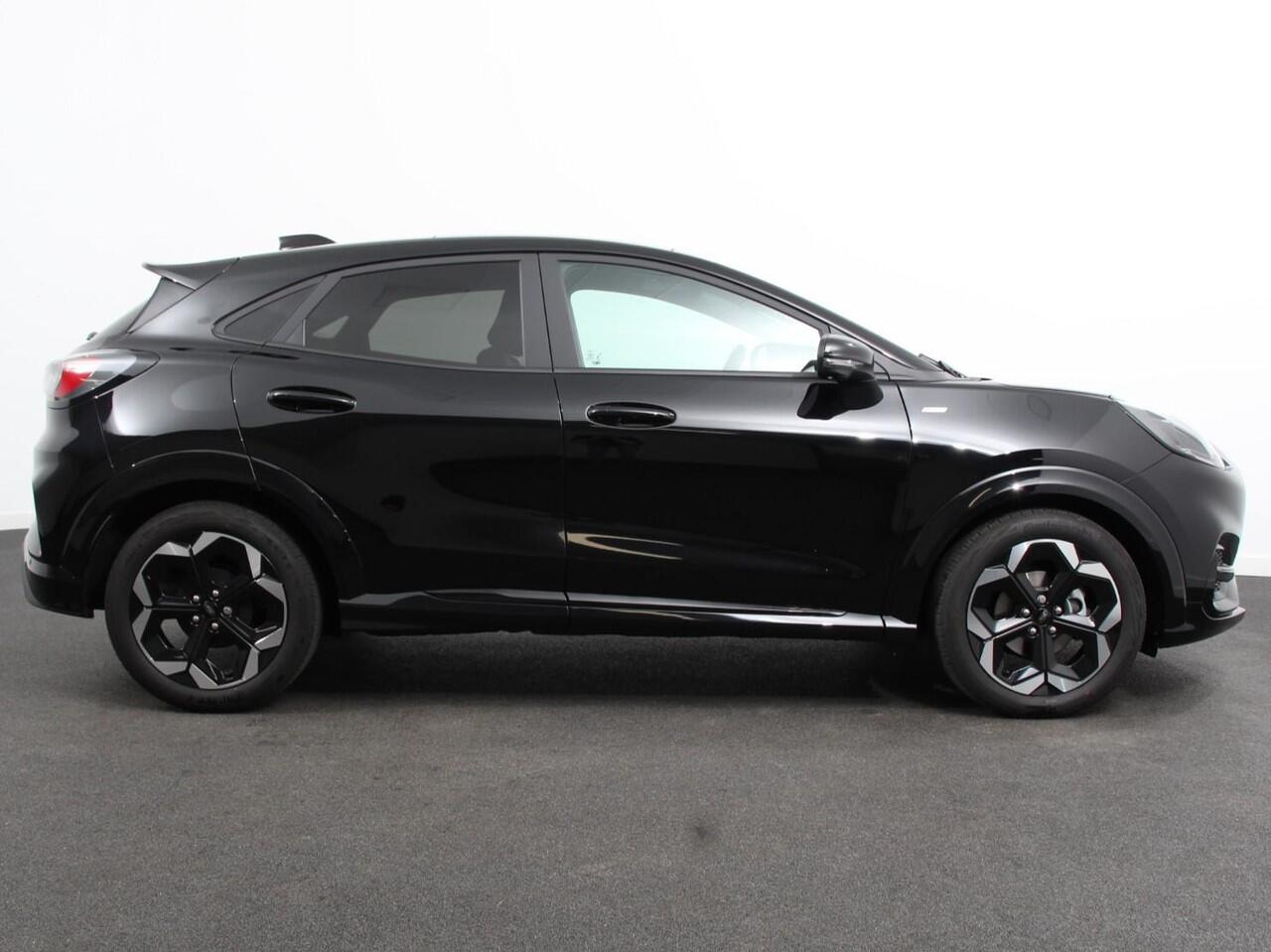 Ford PUMA 1.0 EcoBoost Hybrid ST-Line X Climate control | Navigatie | Parkeersensoren | Camera | Adaptieve cruise control | LED | Panoramadak | Digitail cockpit | Apple Carplay/ Android Auto