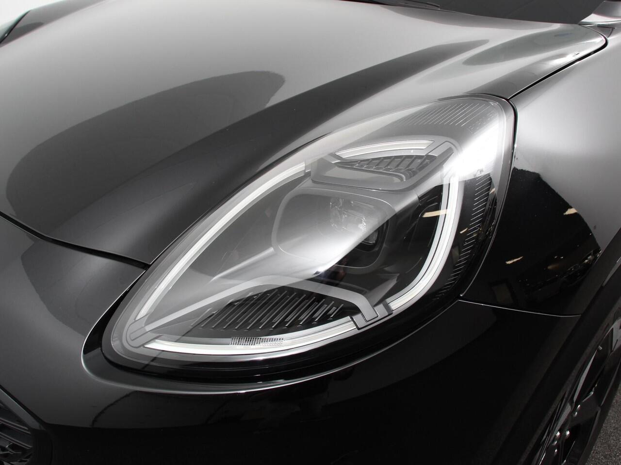 Ford PUMA 1.0 EcoBoost Hybrid ST-Line X Climate control | Navigatie | Parkeersensoren | Camera | Adaptieve cruise control | LED | Panoramadak | Digitail cockpit | Apple Carplay/ Android Auto