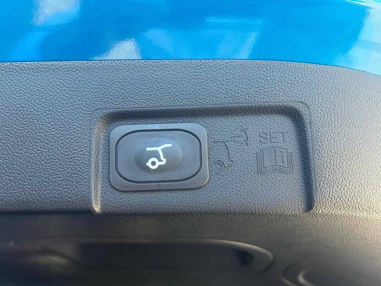 Ford PUMA Gen-E Premium 44 kWh ¤3.000 FORD VOORDEEL! Panorama dak | Winter Pack | Trekhaak | Driver assistance pack