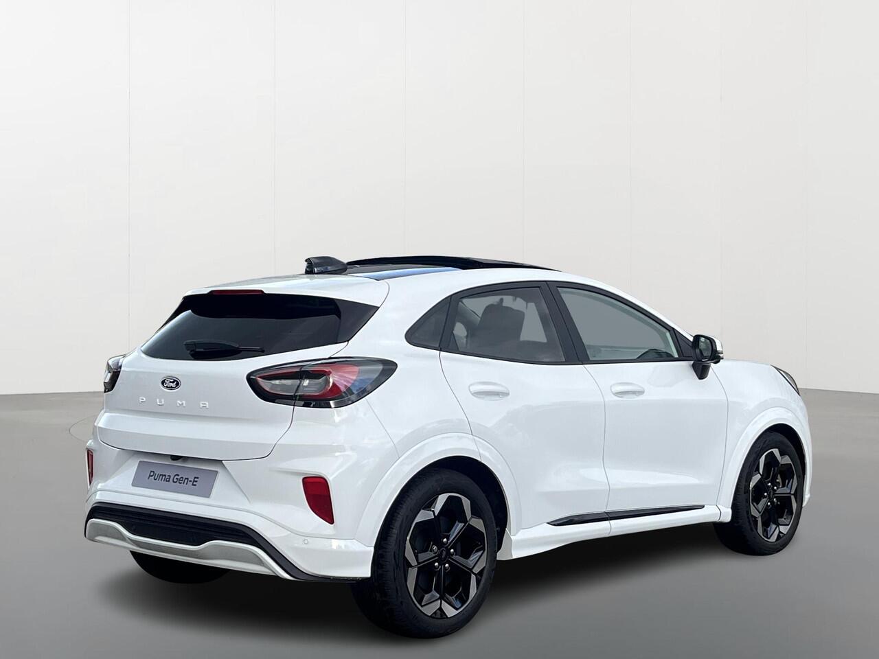 Ford PUMA Gen-E Premium 44 kWh | Driver Assistance Pack | Winter Pack | Panoramadak |