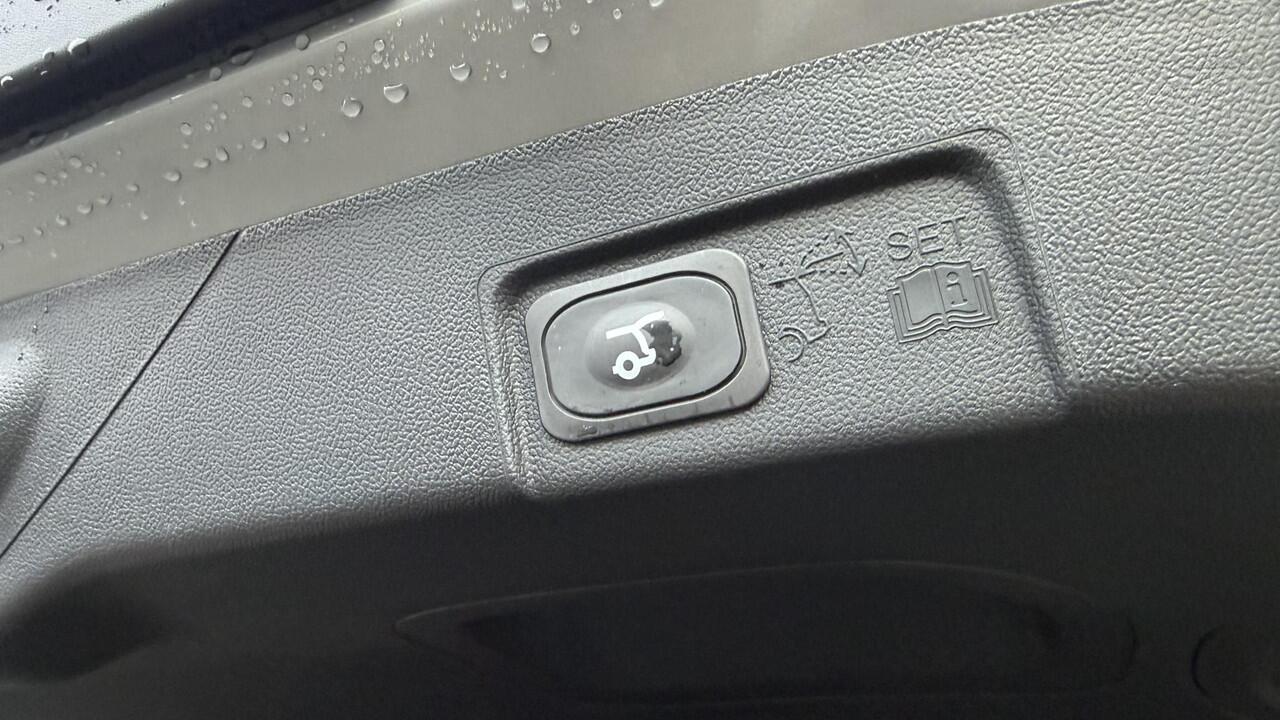 Ford PUMA Gen-E Premium 44 kWh ¤3.000,- Voordeel | Winter pack | Driver assistance pack | 360 graden camera