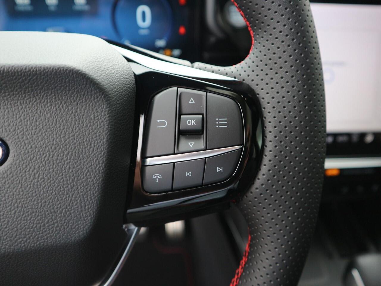 Ford PUMA 1.0 EcoBoost Hybrid ST-Line X * PANO * ADAP CRUISE CONTROL * WINTER PACK * NU 6.500,- Ford Voordeel!