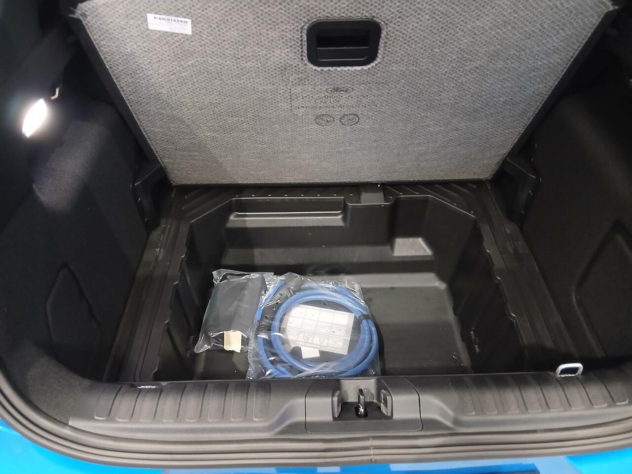 Ford PUMA Gen-E Premium 44 kWh *Driver Assistance Pack* Winter Pack* Panoramadak* Voorraad leverbaar ¤3000,- Ford Voordeel