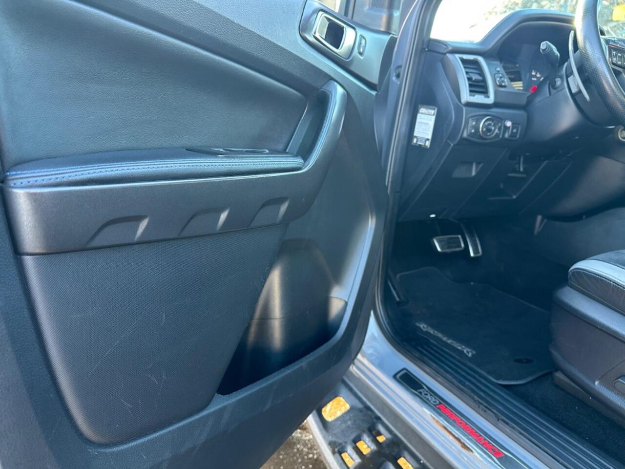 Ford RANGER 2.0 E.B. RAPTOR l NAVI l ROLLERTOP l TREKHAAK l AUT. l CLIMA l