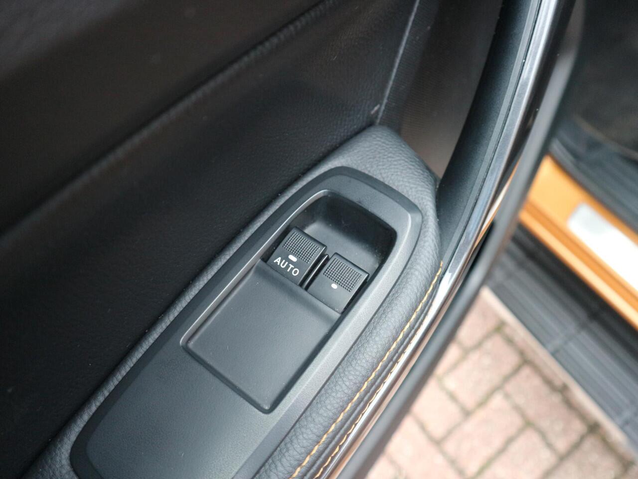 Ford RANGER 2.0 EcoBlue Wildtrak Supercab 213pk Automaat met Rollertop - 3.500kg trekgewicht